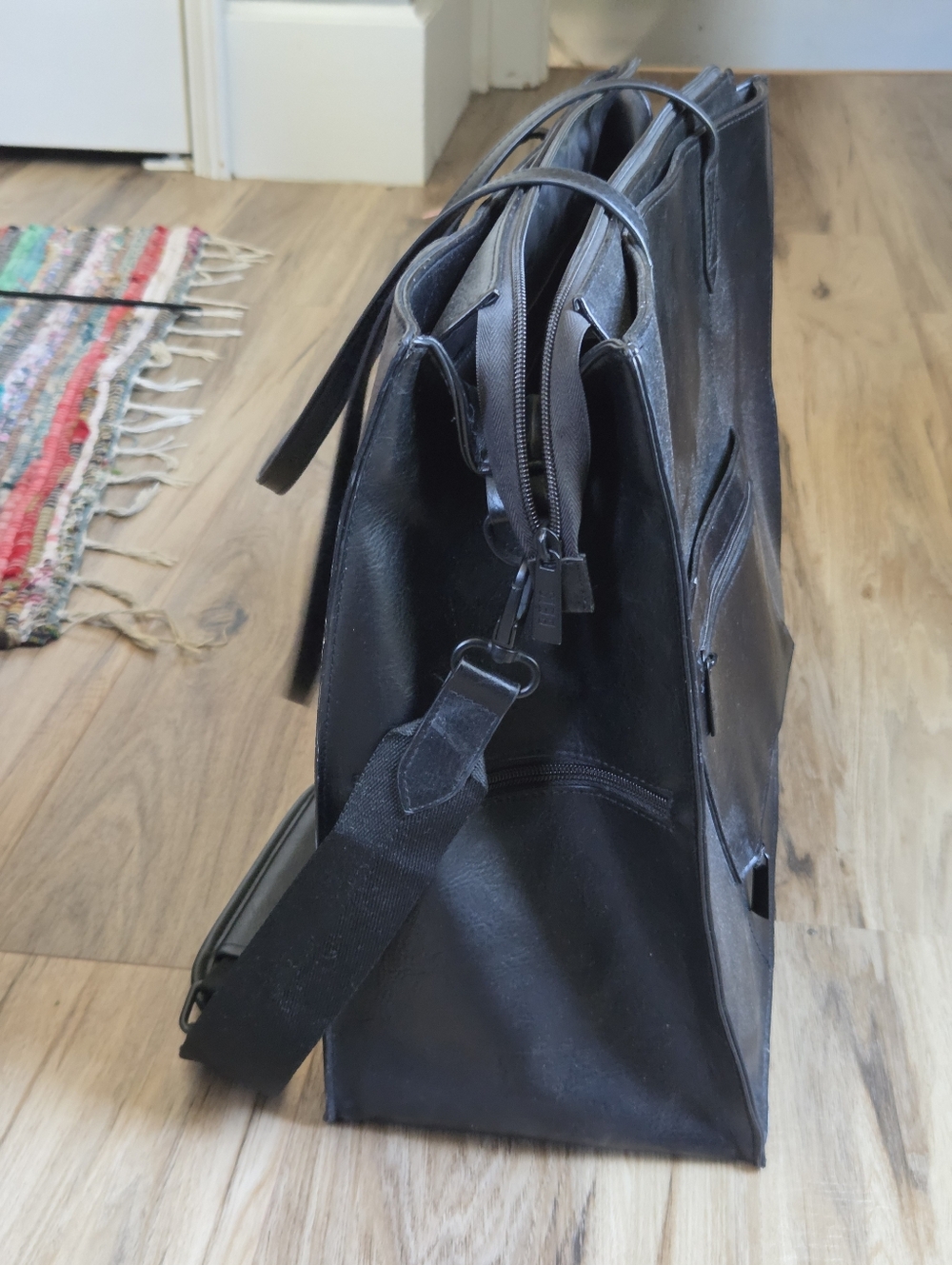 Beis Black Leather Tote Bag - Designer-Inspired Women's Shoulder Bag - Picture 5 of 13